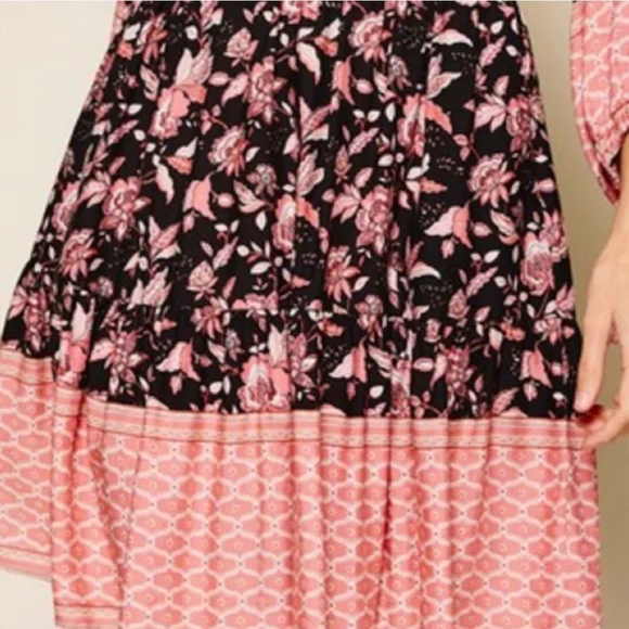 💜BLACK FLORAL DRESS.   NEW. - Picture 5 of 7